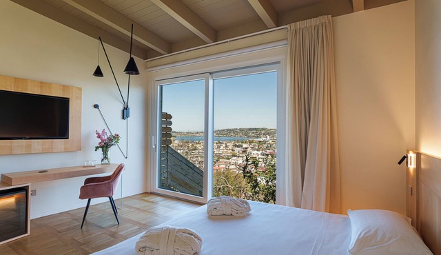 Uefio - Luxury Suites in Monte di Procida