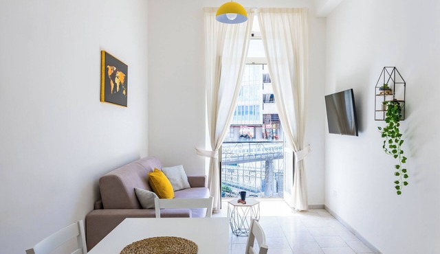Urban Base Garibaldi by NapoliApartments