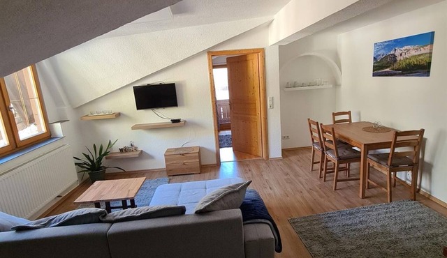 Vacation apartment "Isarblick" - House Monika in Scharnitz