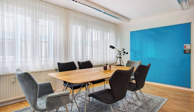 Vacation Home "Commune88 East" with Shared Terrace & Wi-Fi in Friedrichshafen