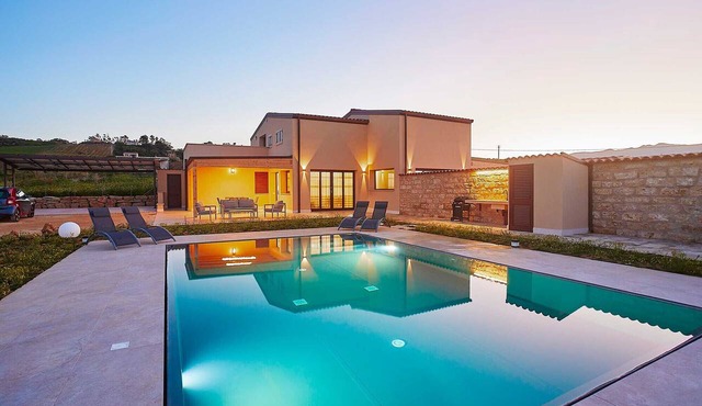 VILLA AL-KURUM 1