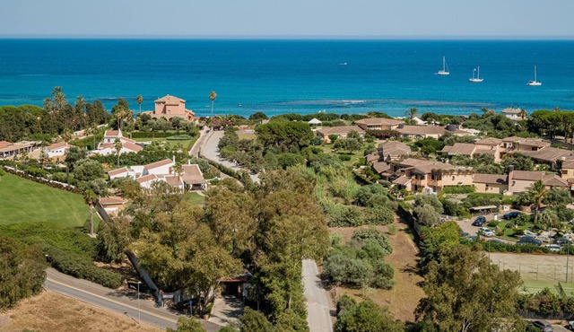 Villa Angelica - Exclusive Sea Access Villa in PULA