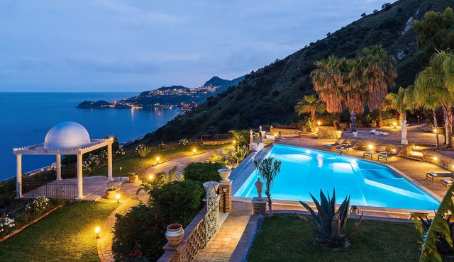 Villa Arancia with pool Letojanni Sicilia