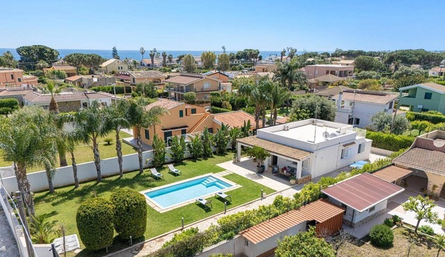 Villa Arenella by Villa Plus
