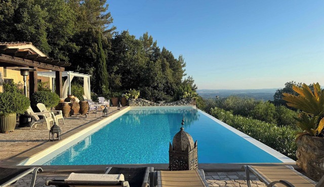 Villa Calvina - Charm-filled Villa with large pool in Calvi D'Umbria between Rome and Tuscany