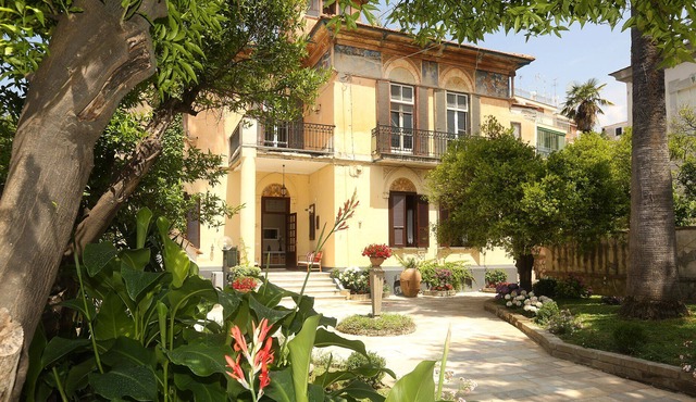 Villa Elide- Catello 3/4 peop Independent apartment Historical residence GARDEN