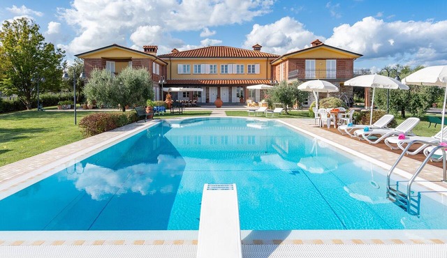 Villa Gabri 8, Emma Villas in Montecarlo