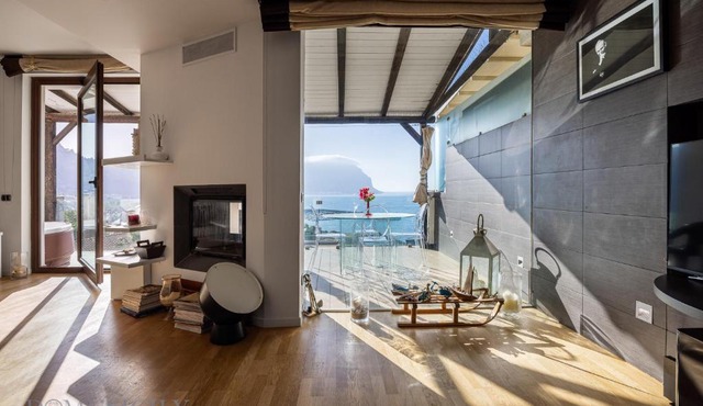 Villa Maurino by DomuSicily
