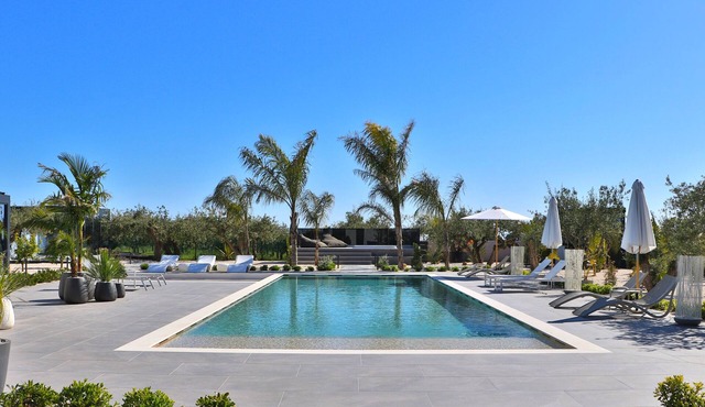 Villa Olea by KlabHouse Lux 3BR w/Pool and Hot tub