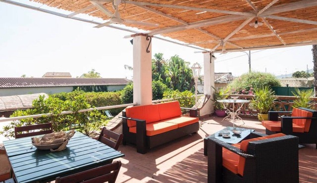 Villa With Garden in Sicily Near the sea