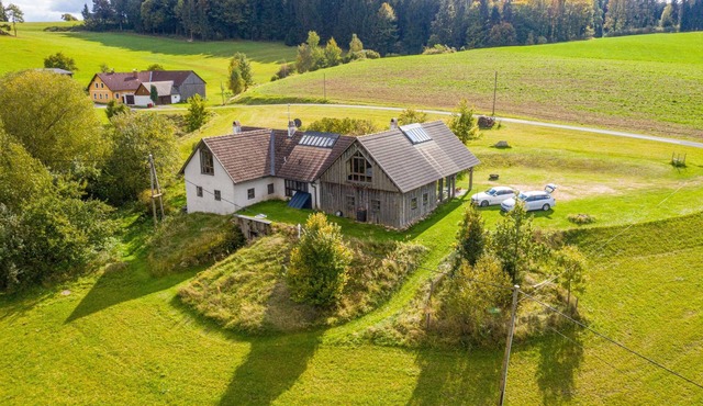 WALD-LAND-HOF Schloss Rosenau in Schloss Rosenau