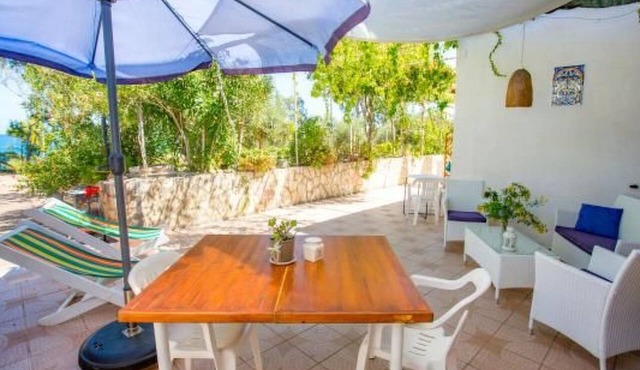 Weißes Haus Rais Gerbi Wohnung by Interhome