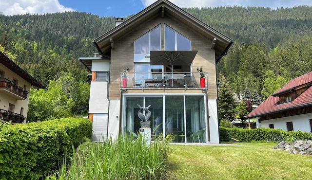 Your very special holiday location - Our FerienSuite DeLuxe LAKA Weissensee in Neusach
