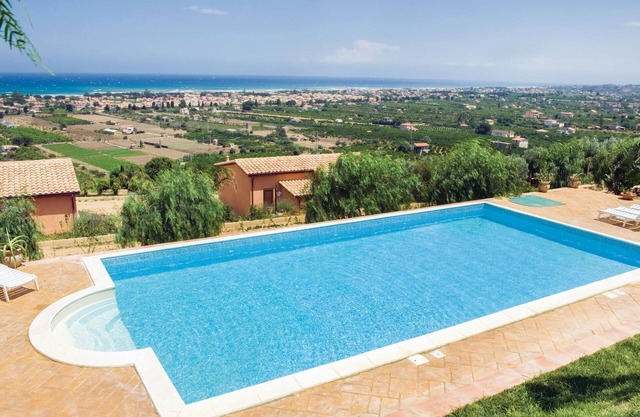 1 bedroom accommodation in Campofelice Roccella