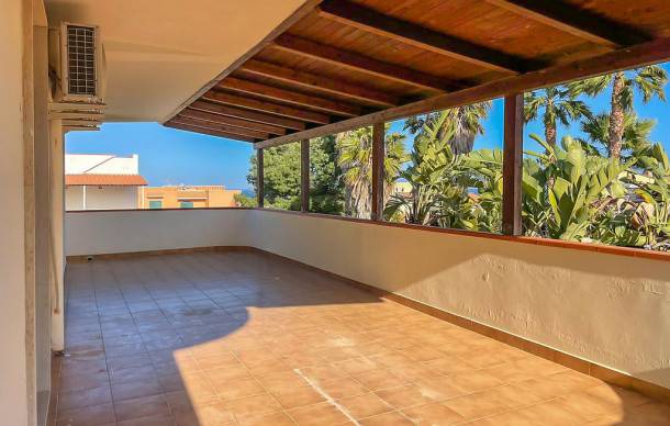 2 bedroom accommodation in Noto