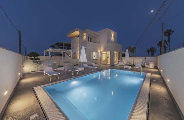 2 bedroom(s) House near NOTO