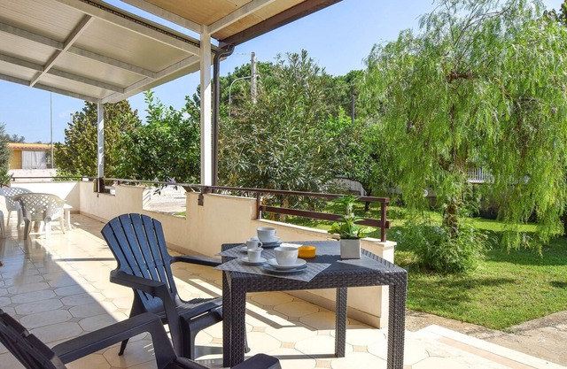 3 bedroom accommodation in Vittoria