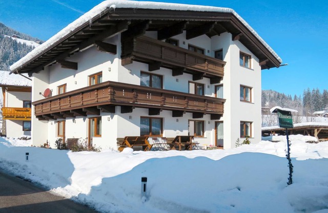 90 m² Apartment ∙ 3 bedrooms ∙ 7 guests in Gemeinde Aschau im Zillertal