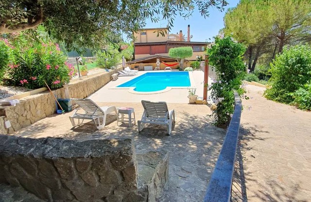 95 m² Apartment ∙ 3 bedrooms ∙ 5 guests