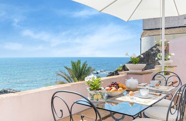 Ancient residence overlooking the sea, with garden