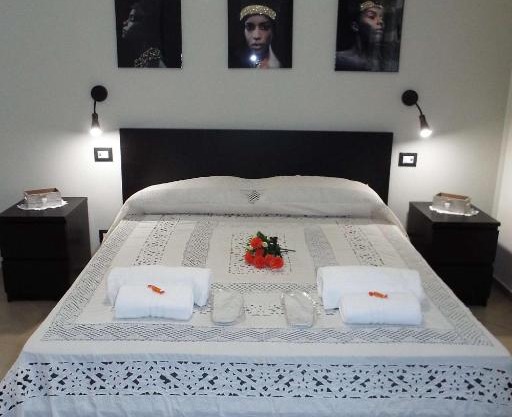 Cefalù Studio Room and Apartments