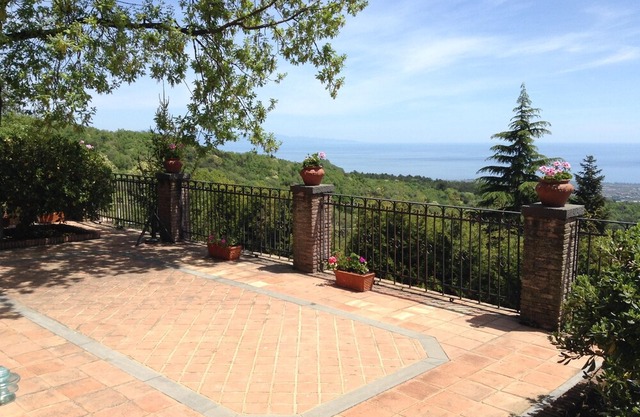 FEUDO ALGERAZZI VILLA DE LUXE-COTTAGE