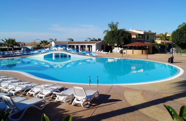 Mareluna Family Resort - Villa 2 - Wi-Fi and A / C!