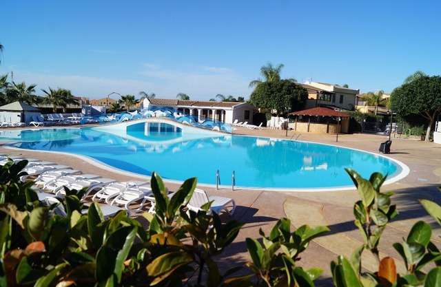 Mareluna Family Resort - Villa 3 - Wi-Fi and A / C!
