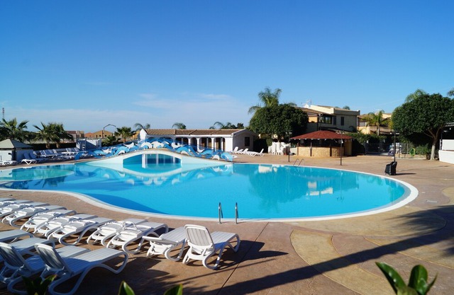 Mareluna Family Resort - Villa 7 - Wi-Fi and A / C!