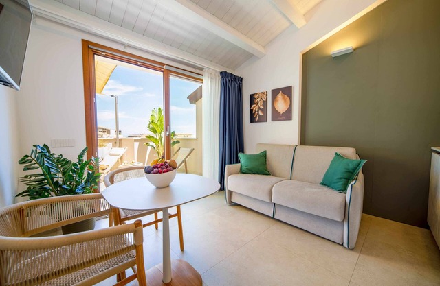 NITI-Penthouse with Jacuzzi Castellammare/Center