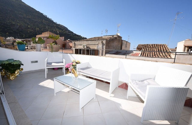 Palazzo TAORMINA apartment with sea view - castellammare del golfo