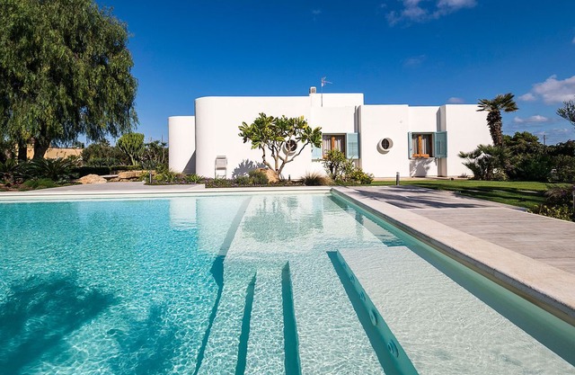 Private villa with sea views and pool