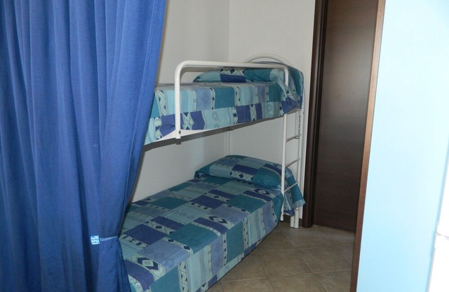 SPRING-OFFER, in villa with garden and sea view