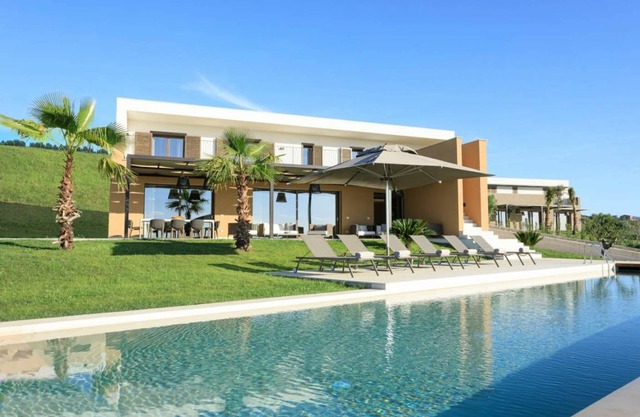 Villa ∙ 3 bedrooms ∙ 6 guests