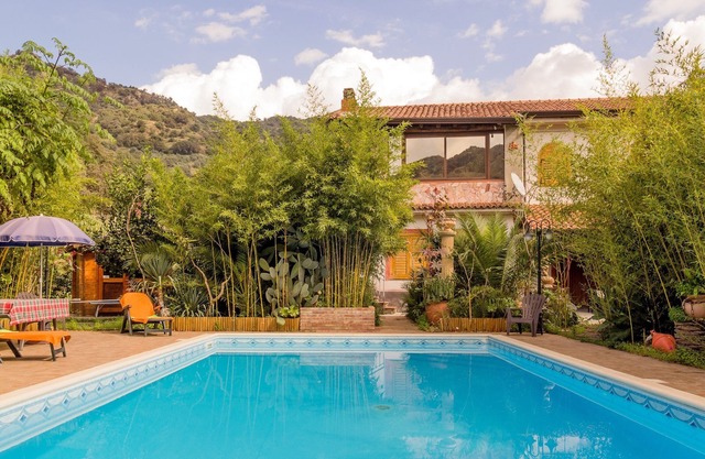 Villa Adenu 