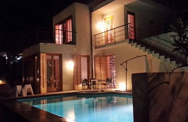 Villa With Pool/garden Near The Sea