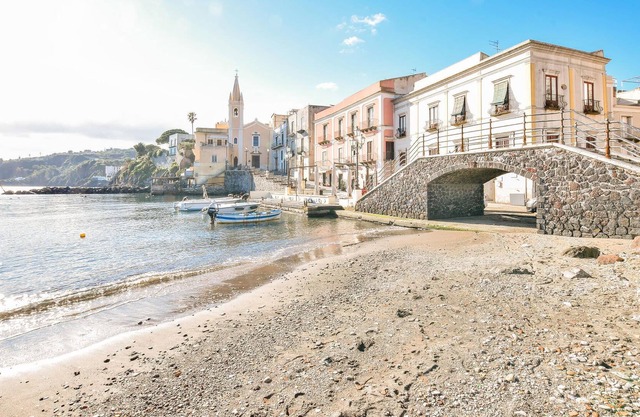 Welcome to Lipari ? Discover the Lipari Islands.