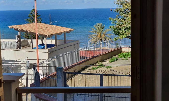 Alcamo Marina Apartment | 100 m² Apartment ∙ 1 bedroom ∙ 3 guests