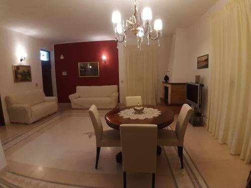 Regalbuto Apartment | 100 m² Apartment ∙ 2 bedrooms ∙ 4 guests