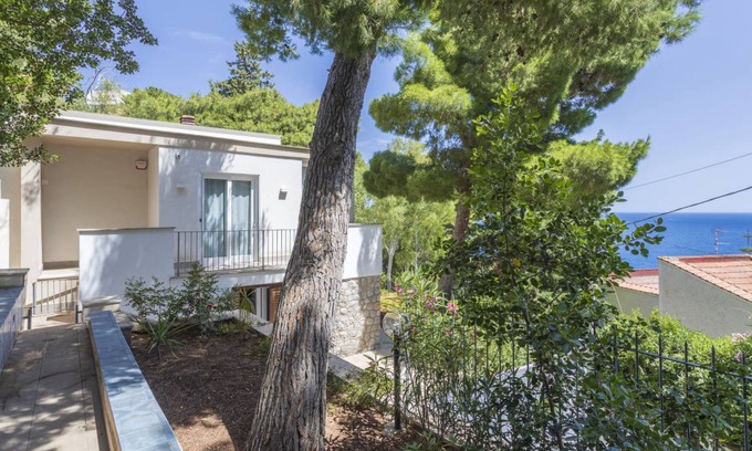 Addaura Villa | 110 m² Apartment ∙ 3 bedrooms ∙ 6 guests