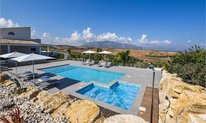 Partinico House | 110 m² House ∙ 3 bedrooms ∙ 8 guests