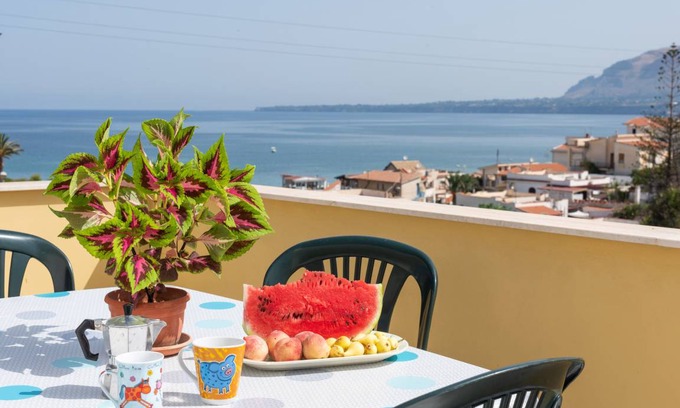 Trappeto Apartment | 120 m² Apartment ∙ 2 bedrooms ∙ 5 guests