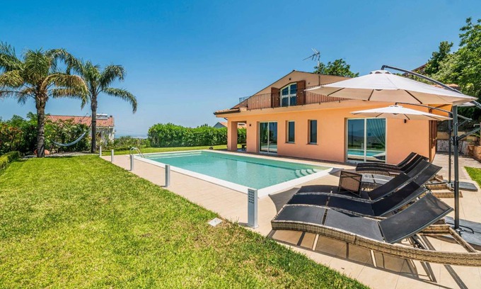 Castroreale House | 120 m² House ∙ 4 bedrooms ∙ 10 guests