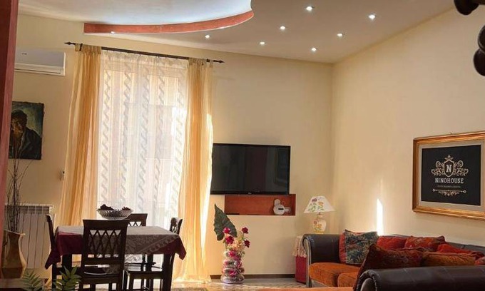 Borgo Vecchio Apartment | 121 m² Apartment ∙ 3 bedrooms ∙ 7 guests