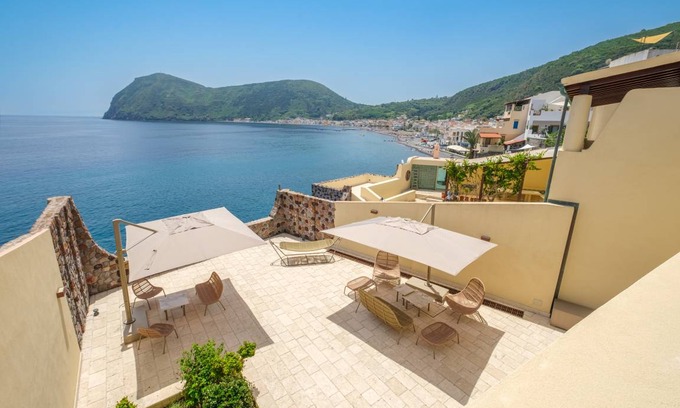 Canneto Villa | 126 m² Villa ∙ 2 bedrooms ∙ 6 guests