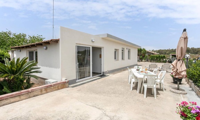 Santa Maria del Focallo House | 130 m² House ∙ 4 bedrooms ∙ 7 guests