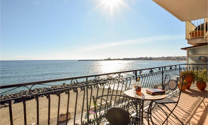 Giardini Naxos Apartment | 130 m² Apartment ∙ 3 bedrooms ∙ 6 guests