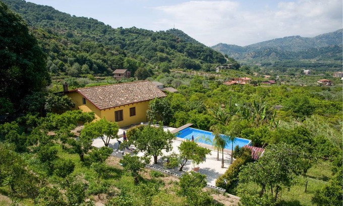 Gaggi House | 130 m² House ∙ 3 bedrooms ∙ 6 guests