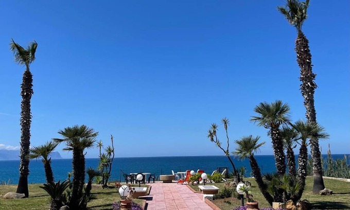 Trappeto Apartment | 135 m² Apartment ∙ 4 bedrooms ∙ 10 guests