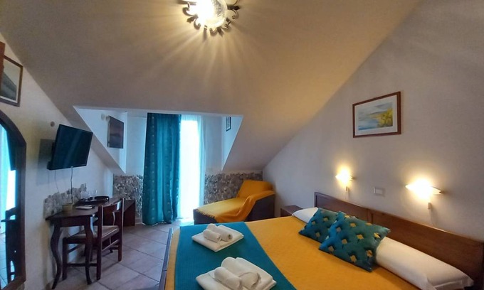 Villagonia Resort | 14 m² Private room ∙ 1 bedroom ∙ 3 guests